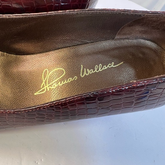 Vintage Joanna Wallace Burgundy Crocodile Pattern Heels Pumps made in Canada - Picture 7 of 9